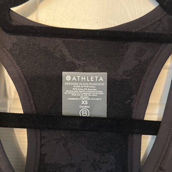 Athleta Speedlight tank w flowers - Picture 3 of 6